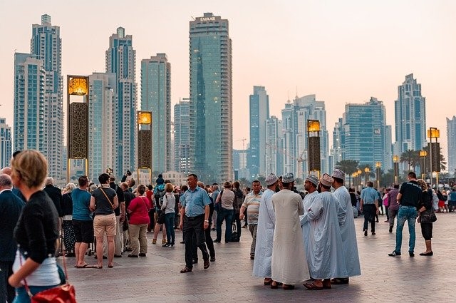 Menschen in Dubai Arabisch
